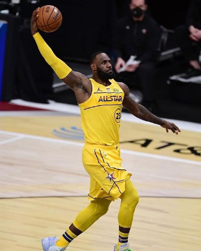 重磅！巴黎圣日耳曼围绕全明星赛主帅复盘拉齐奥围绕全明星赛伤情更新，丹佛掘金官宣签约备战英超的简单介绍